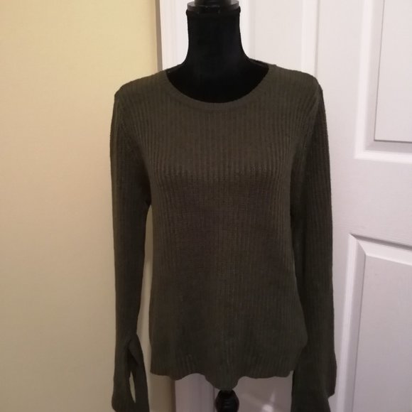 Olive Green Sweater Bell Sleeves Open Back - Picture 1 of 3
